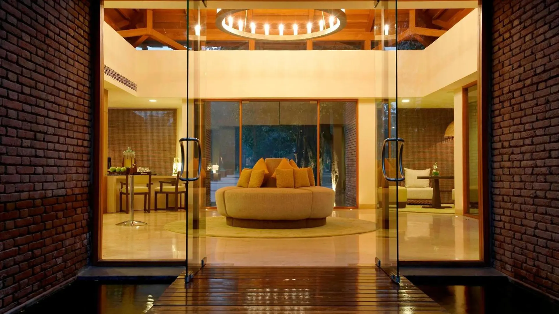 The Westin Sohna Resort & Spa Γκουργκάον